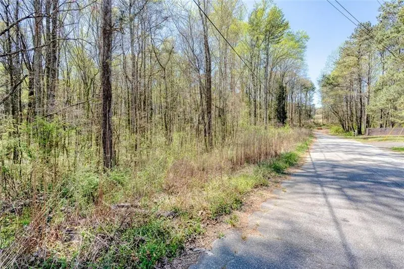 959 Old Milford Church Road Sw, Marietta, GA 30060 - Image #2