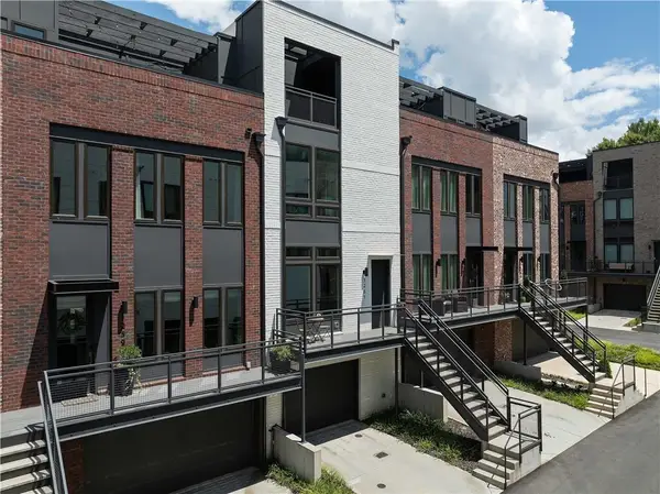 1261 Chelsea Circle, Atlanta, GA 30318