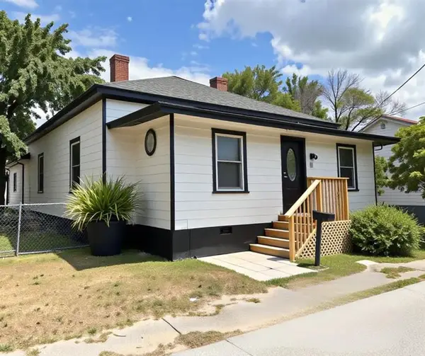 34 Ivy Street, Porterdale, GA 30014