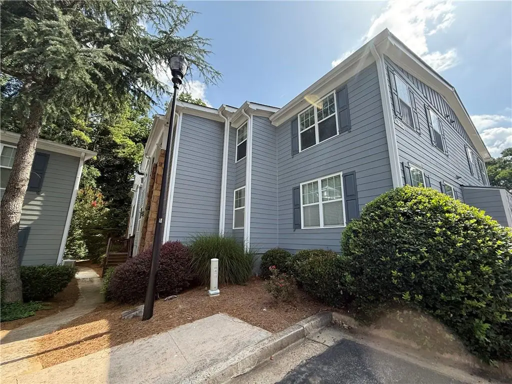 704 Madison Lane Se, Smyrna, GA 30080 - Image #1