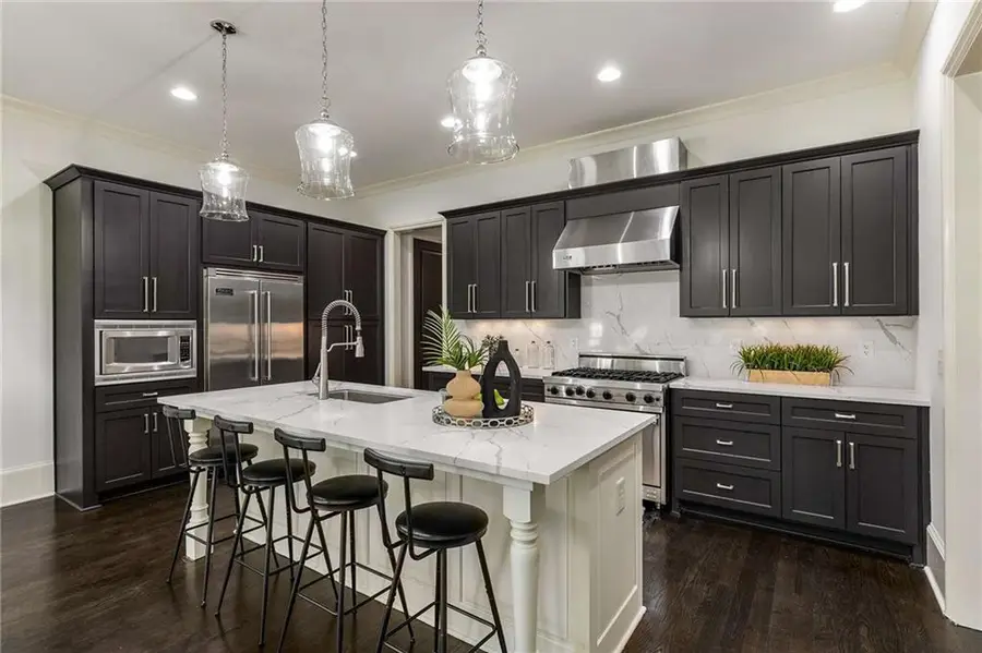 147 Hubbard Road, Woodstock, GA 30188 - Image #3