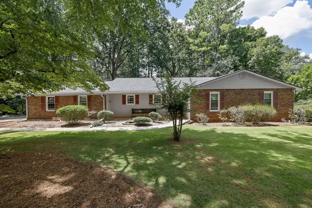 1410 Dallas Circle Sw, Marietta, GA 30064 - Image #1
