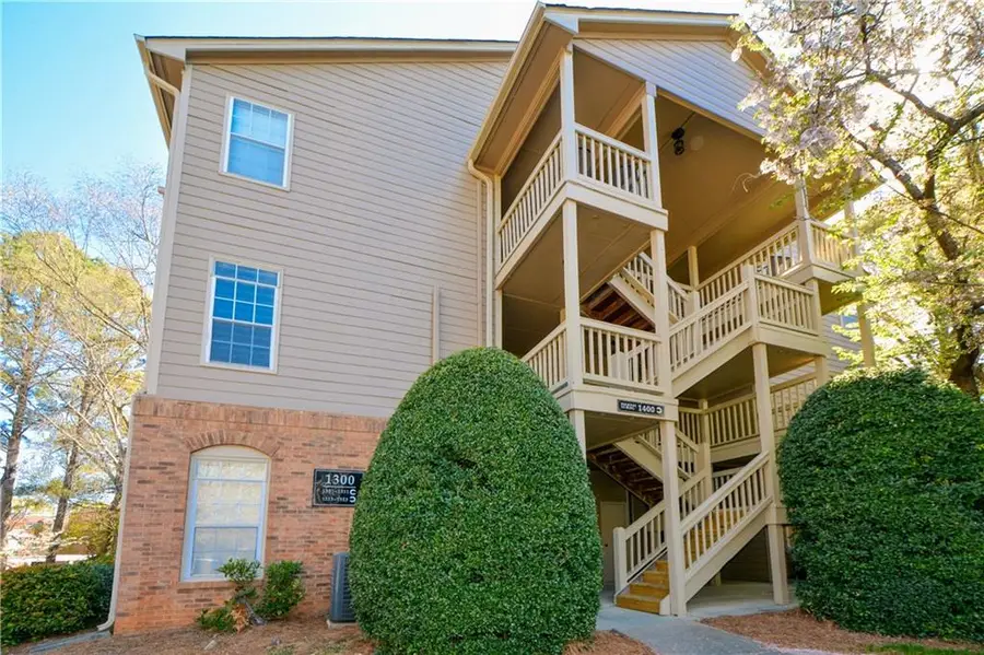 1315 Mcgill Park Avenue Ne, Atlanta, GA 30312 - Image #3