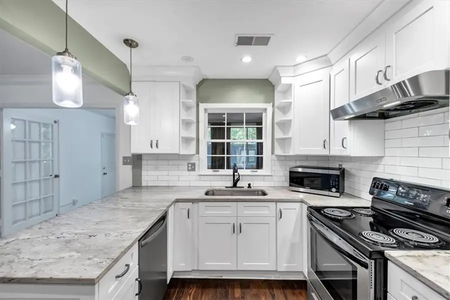 144 Woodmere Square Nw, Atlanta, GA 30327 - Image #3