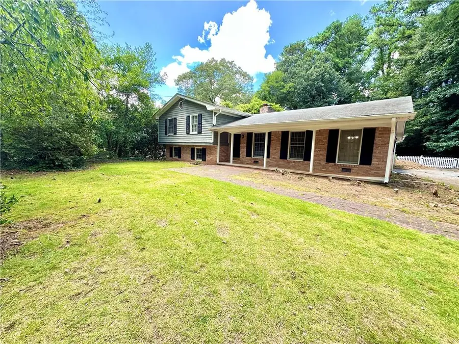 4218 Durham Circle, Stone Mountain, GA 30083 - Image #2