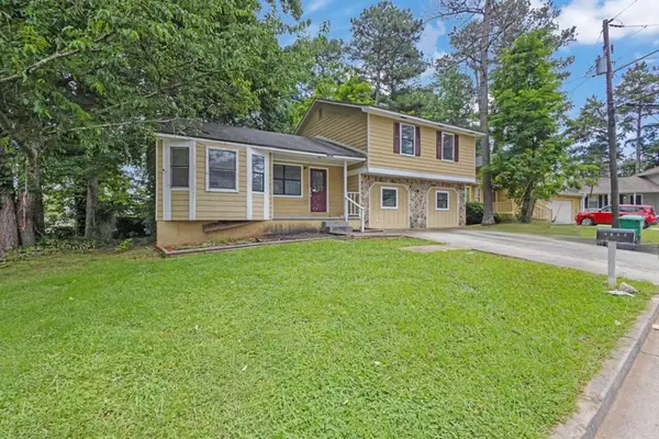 5477 Forest Pines Drive, Lithonia, GA 30058