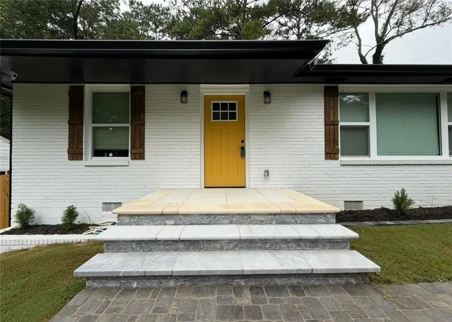 530 Park Valley Drive, Atlanta, GA 30318 - Image #2