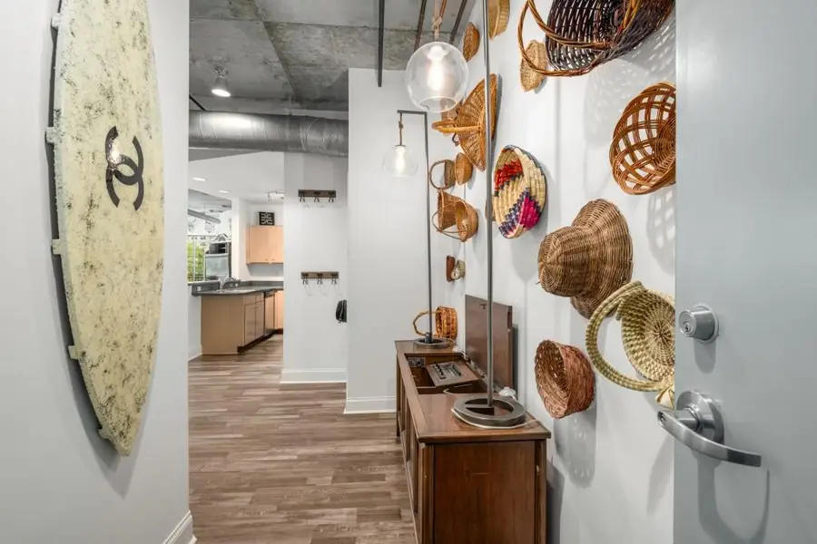 115 W Peachtree Place Nw #615, Atlanta, GA 30313 - Image #2