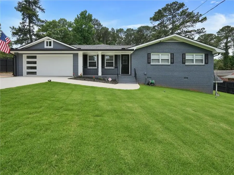 5521 Joeclay Drive, Stone Mountain, GA 30088 - Image #3