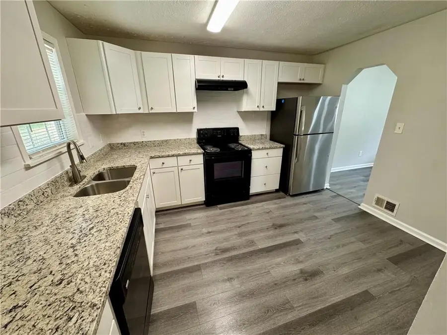 6061 Tina Lane, Rex, GA 30273 - Image #3