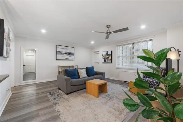 300 Peachtree Street Ne #10H, Atlanta, GA 30308