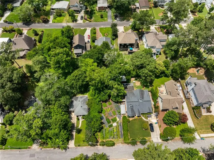 2355 Ewing Drive Ne, Brookhaven, GA 30319 - Image #2