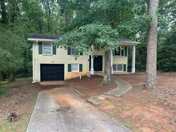 1615 Pine Glen Circle, Decatur, GA 30035