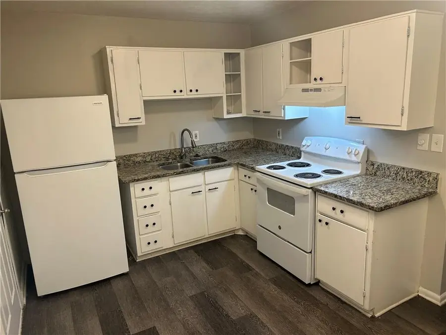 90 Jonathan Road, Riverdale, GA 30274 - Image #3