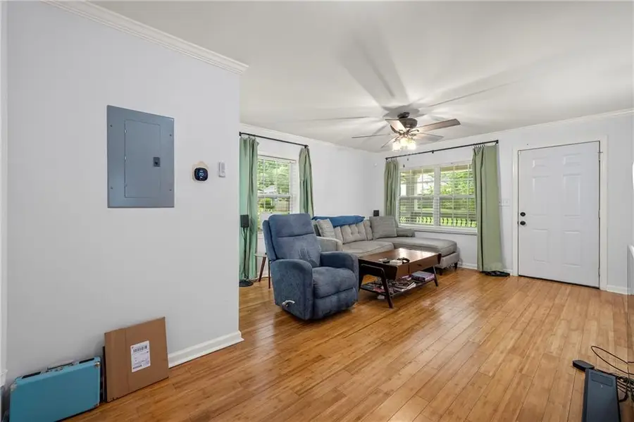 1047 Peeples Street Sw, Atlanta, GA 30310 - Image #3