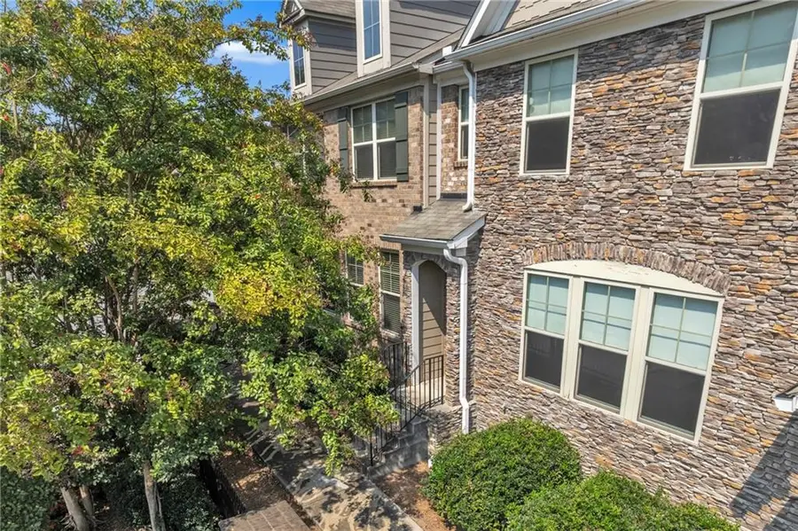 2276 Whiteoak Drive, Smyrna, GA 30080 - Image #2