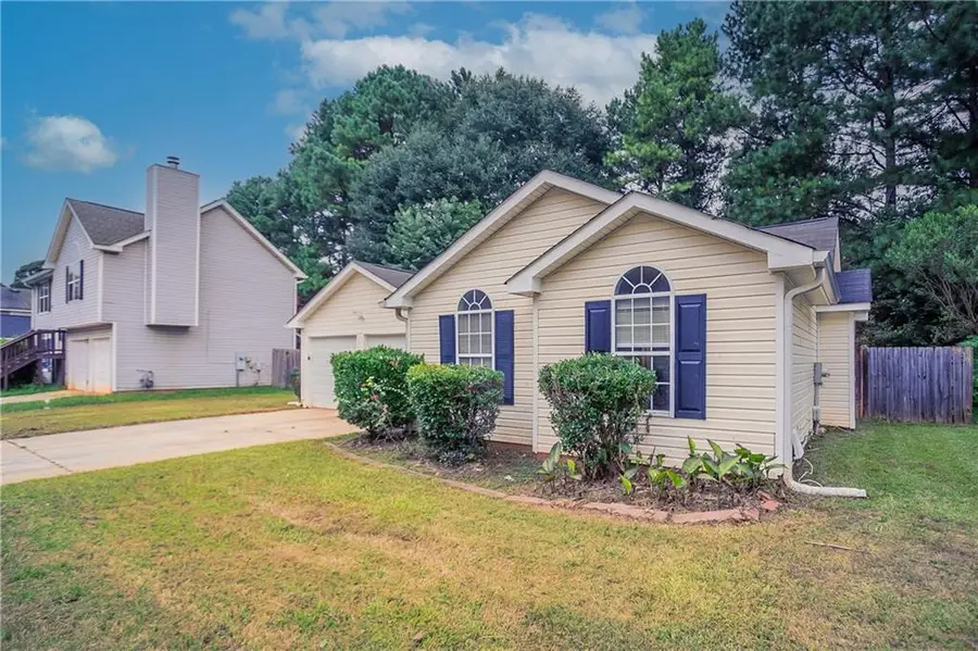 6384 Stonebridge Creek Lane, Lithonia, GA 30058 - Image #3