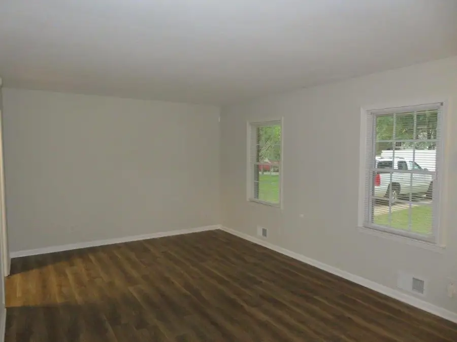 296 Bromack Drive Se, Atlanta, GA 30315 - Image #2