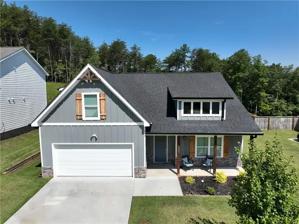 6555 River Station Drive, Lula, GA 30554