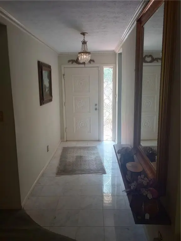 244 Chalmers Drive Nw, Atlanta, GA 30318 - Image #3