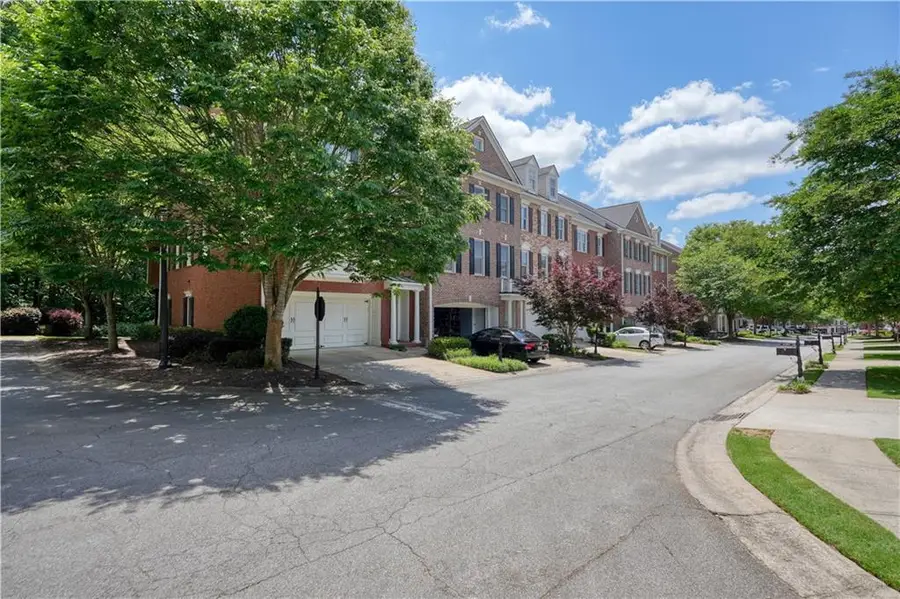 4201 Village Green Drive, Roswell, GA 30075 - Image #3