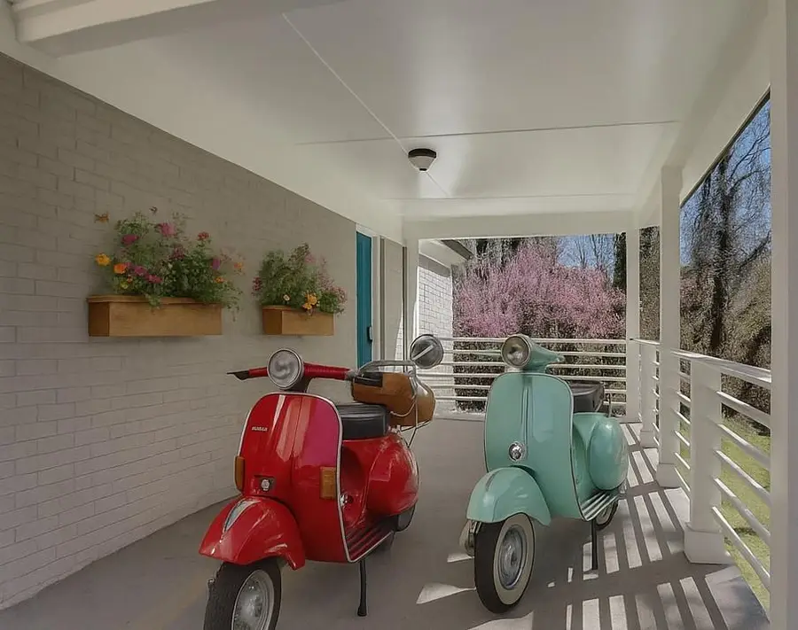 563 Center Hill Avenue Nw, Atlanta, GA 30318 - Image #3