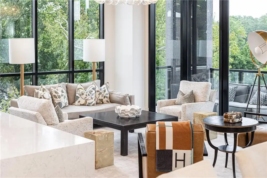 2425 Peachtree Road Ne #404, Atlanta, GA 30305 - Image #3