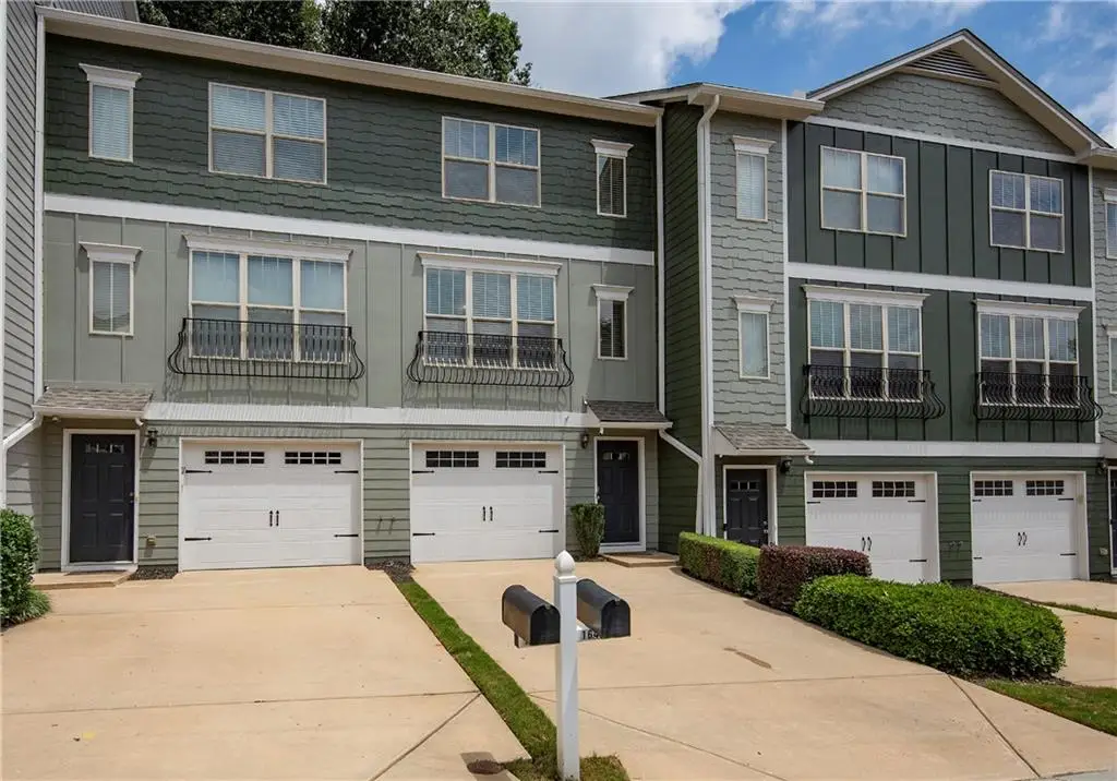 1649 Liberty Parkway Nw, Atlanta, GA 30318 - Image #1