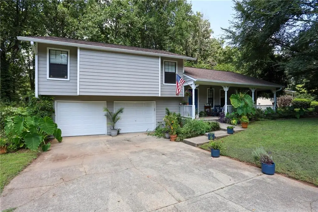 419 Creekside Lane, Woodstock, GA 30188 - Image #1