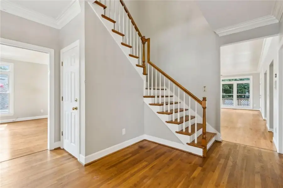 959 Laurel Springs Lane Sw, Marietta, GA 30064 - Image #2