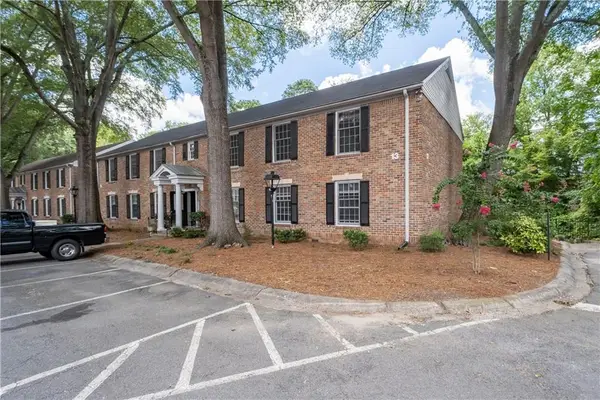 6700 Roswell Road #13A, Sandy Springs, GA 30328