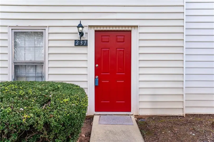 237 Chads Ford Way, Roswell, GA 30076 - Image #3