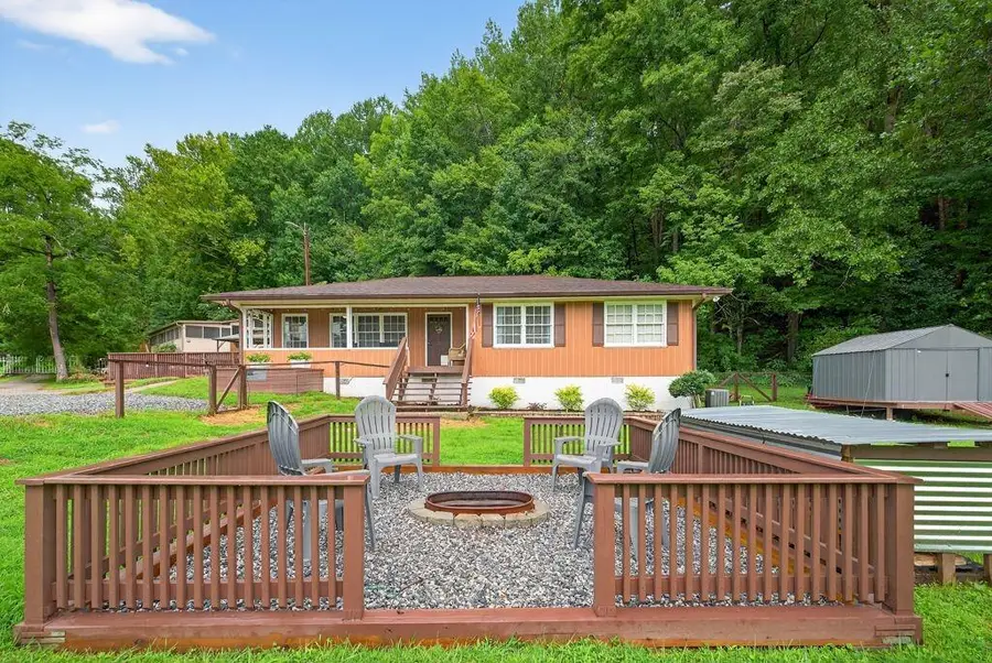 8 Taylor Road, Helen, GA 30545 - #2