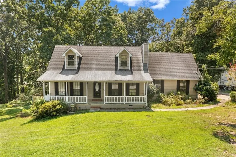 379 Owens Circle Ne, Calhoun, GA 30701 - Image #2