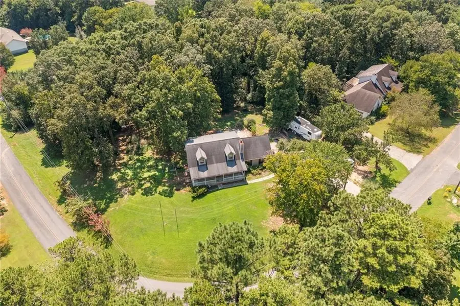 379 Owens Circle Ne, Calhoun, GA 30701 - Image #3