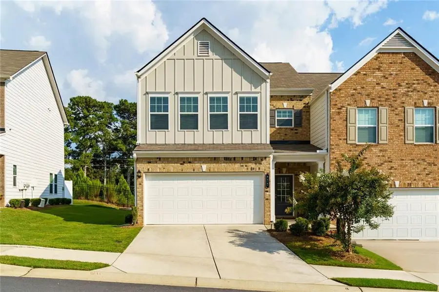 325 Braswell Court, Woodstock, GA 30188 - Image #2