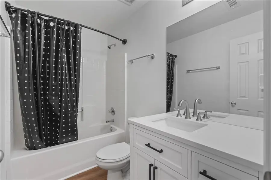 374 Creek Manor Way, Suwanee, GA 30024 - Image #3