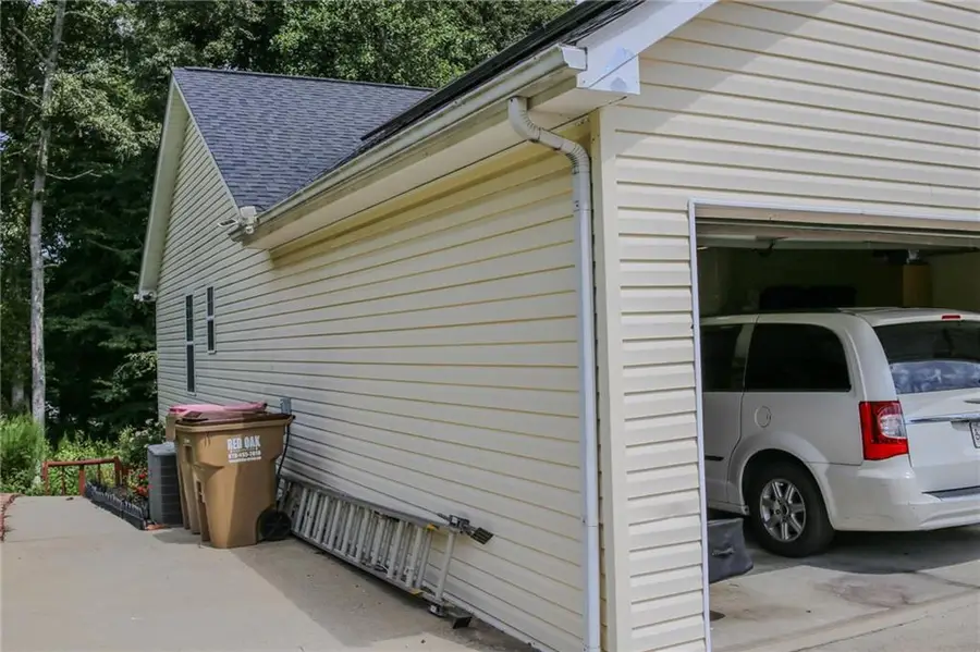 5059 Lancashire Court, Flowery Branch, GA 30542 - Image #3