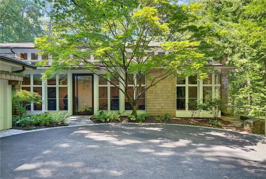 3033 E Pine Valley Road Nw, Atlanta, GA 30305 - Image #2