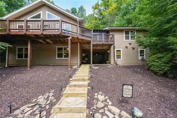 166 Clark Trail, Ellijay, GA 30540