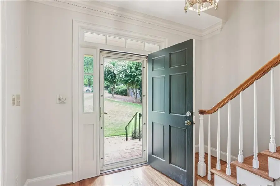 527 N Saint Marys Lane Nw, Marietta, GA 30064 - Image #3