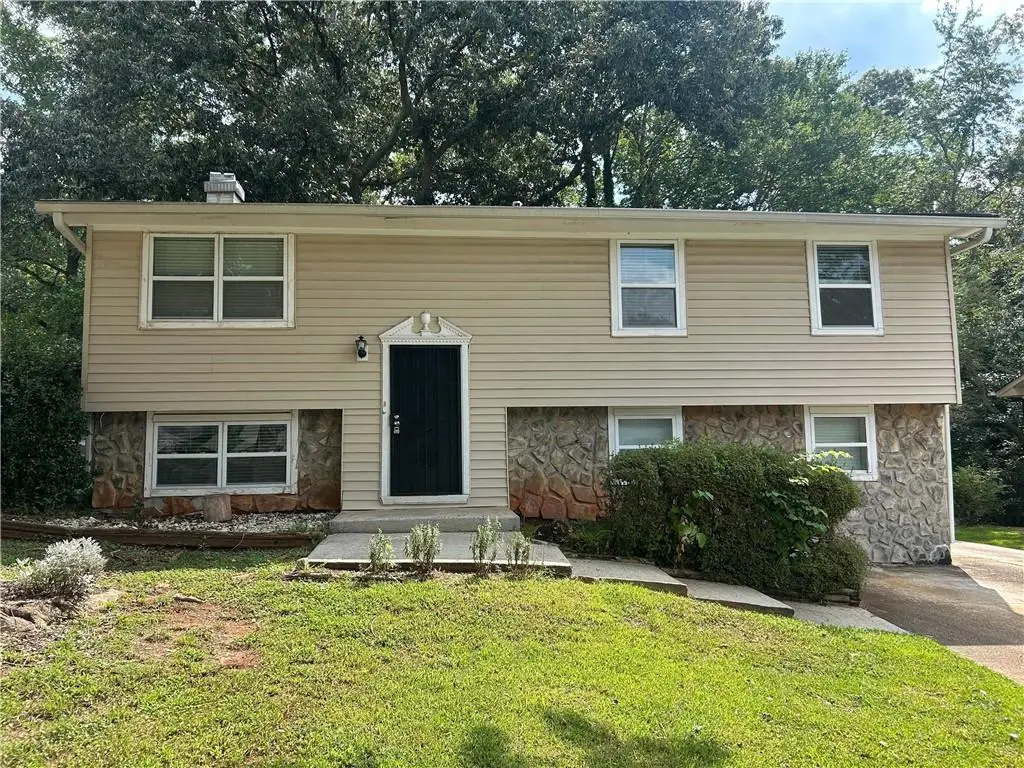 1214 Mannbrook Drive, Stone Mountain, GA 30083 - Image #1