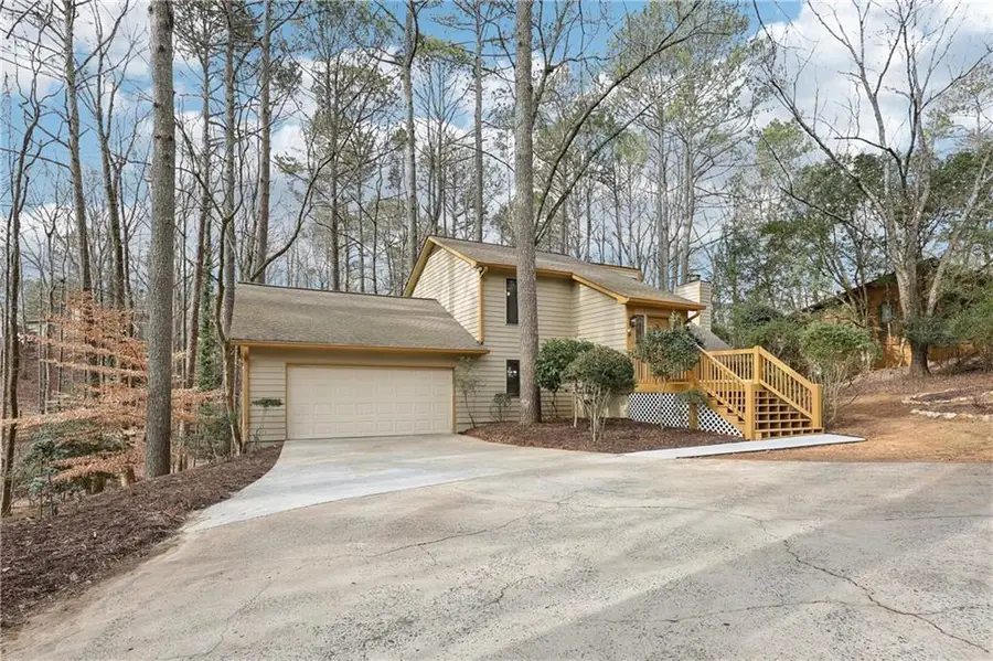 680 Branch Valley Court, Roswell, GA 30076 - Image #2