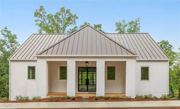 1064 Lupo Loop, Chattahoochee Hills, GA 30268