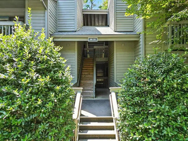 217 Tuxworth Circle, Decatur, GA 30033