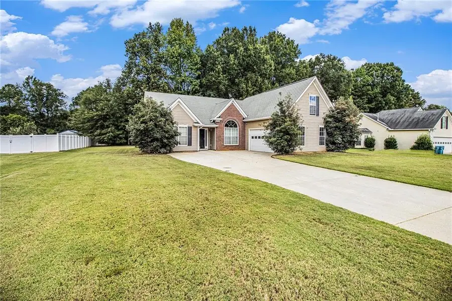 260 Sandstone Drive, Hampton, GA 30228 - Image #2