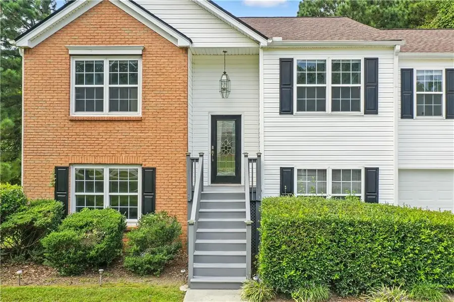 452 Crested View Drive, Loganville, GA 30052 - Image #3