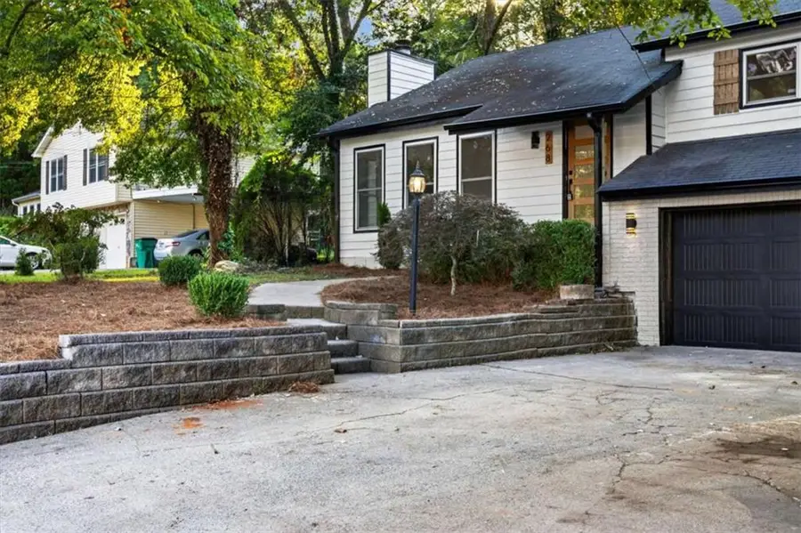 268 Sabrina Court, Woodstock, GA 30188 - Image #2