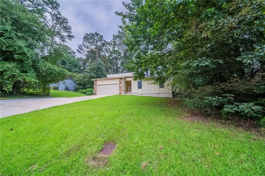 5115 Carole Place, Stone Mountain, GA 30087 - Image #3