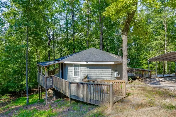 6440 Dogwood Way, Gainesville, GA 30506